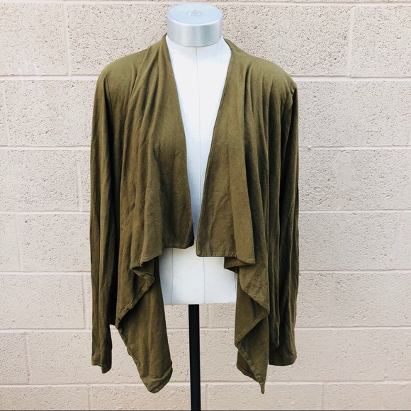 J. Crew Sweaters - •J.Crew• Long sleeve cardigan/sweater